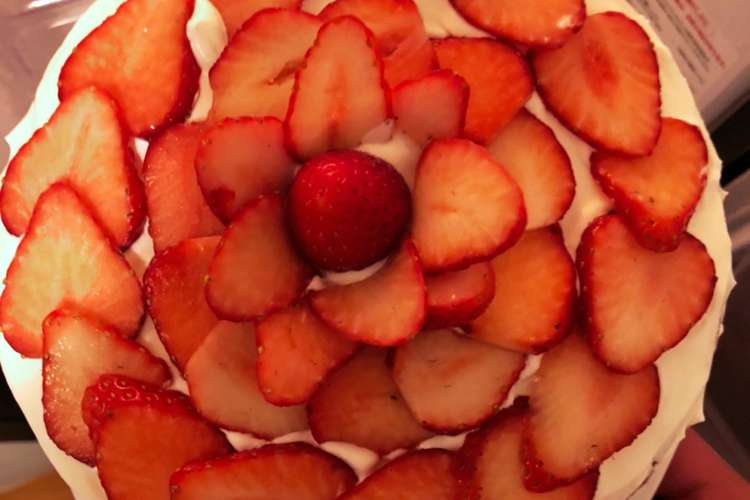 イチゴのケーキのイチゴの並べ方 レシピ 作り方 By そのんちょす クックパッド