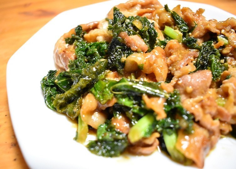 ケールとバタービーンズのペストスープのレシピ