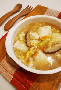 ふんわり卵と豆腐のとろみスープ