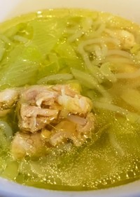鶏がらスープの素で簡単！野菜スープ