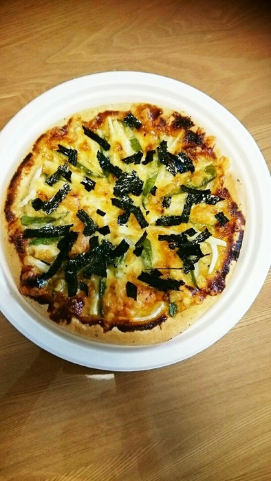 タケノコの柚子味噌ピザの写真