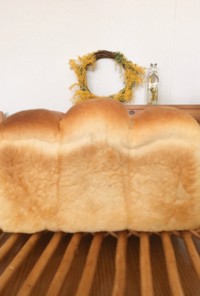 あこのシンプルな食パン