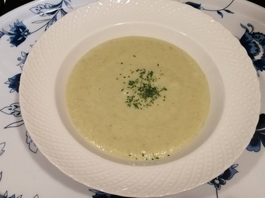 春キャベツのスープの画像