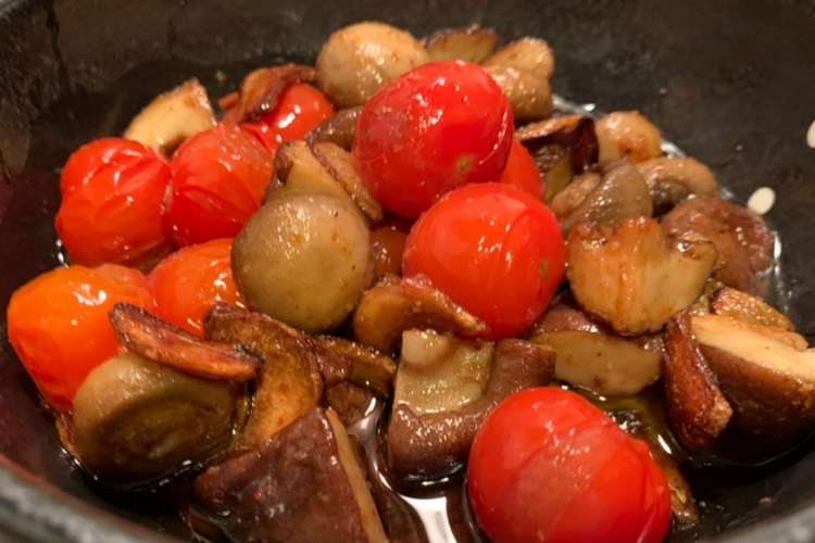 トマトとキノコのアヒージョ レシピ 作り方 By ラウル ゴンサレス クックパッド 簡単おいしいみんなのレシピが366万品