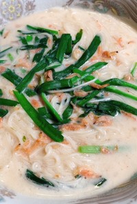 小海老と豆乳のアジアン風煮麺
