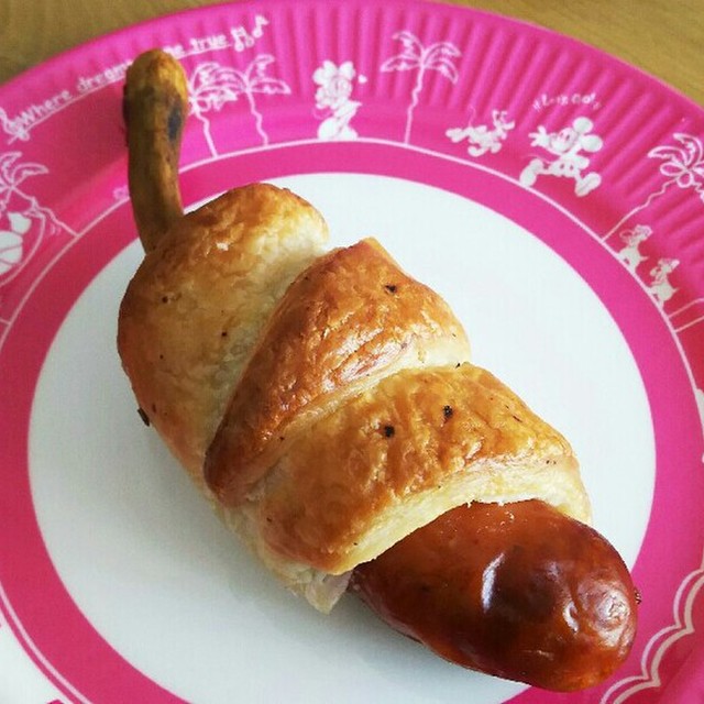 骨付きソーセージパイ 簡単パイ生地で手軽 レシピ 作り方 By Pokoぽん 彡 クックパッド