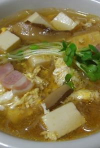 酸辣（すーらー）豆腐のピリ辛スープ♪