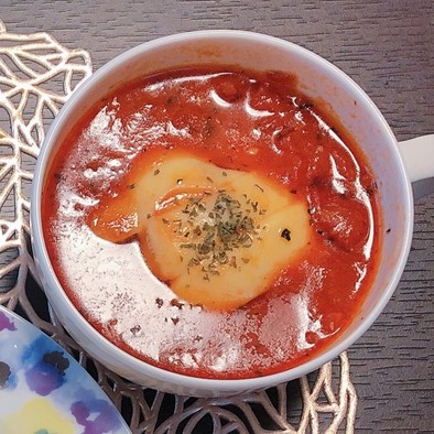 サラダチキンと野菜ジュースのスープの写真