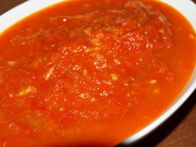 生トマトで簡単自家製トマトソース☆