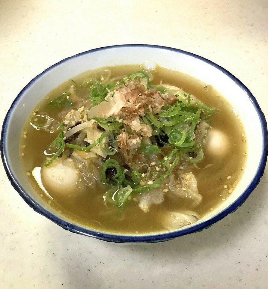 醤油ラーメン風水餃子スープの画像