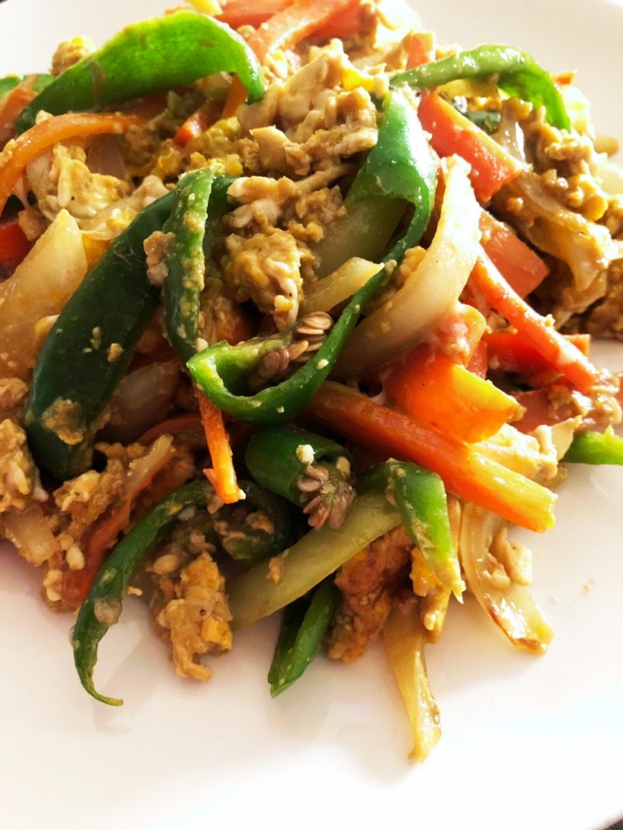 カラフル野菜と卵の中華炒めの画像