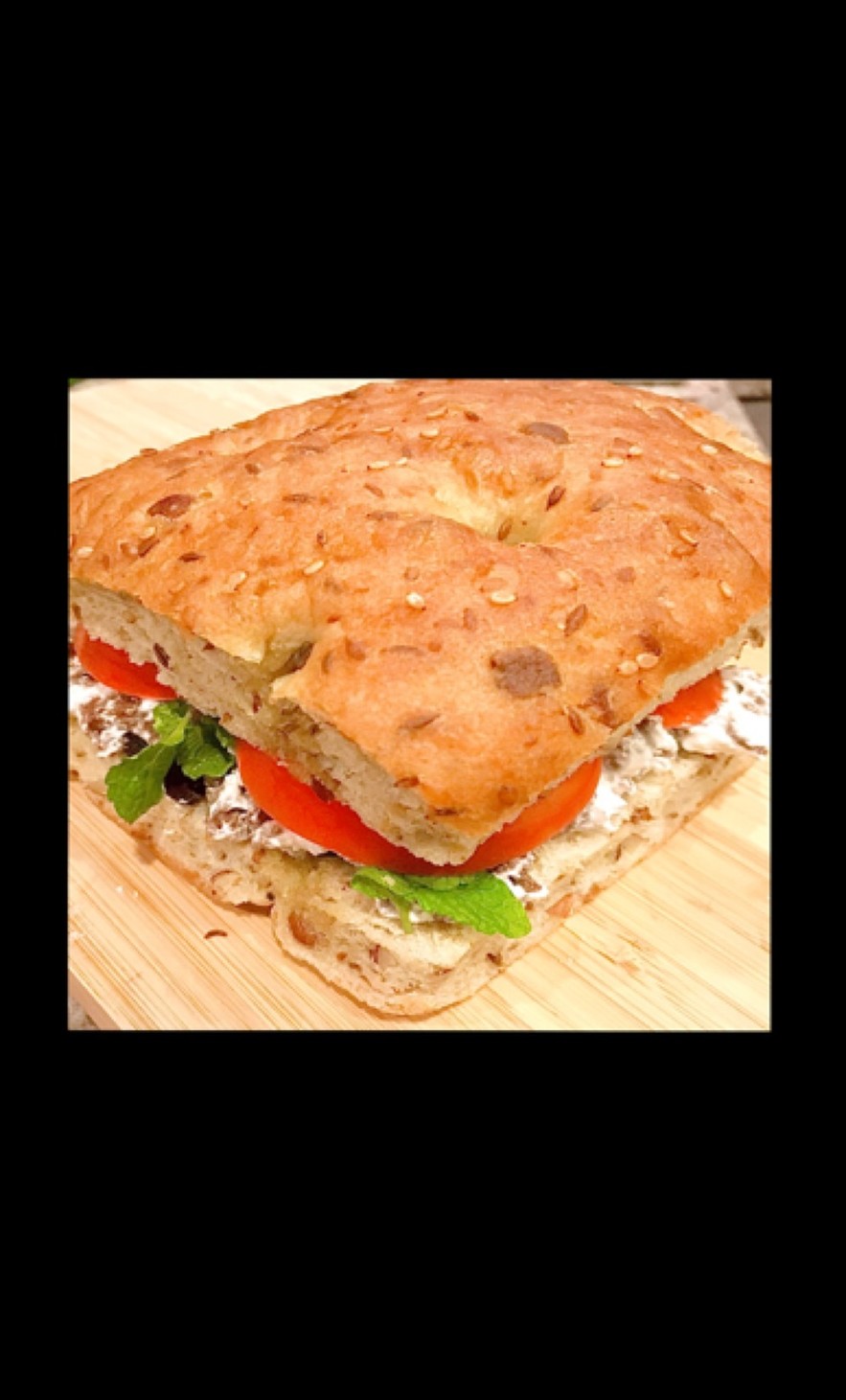 ギリシャ風チキンサラダサンドイッチのレシピ