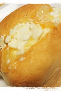 柚子ジャムクリームチーズ入ディナーロール