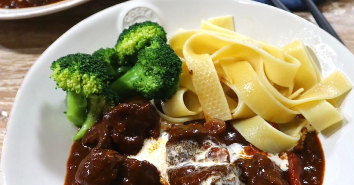 牛すね肉で 本格ビーフシチュー 簡単レシピ ビーフシチュー Sachiオフィシャルブログ おうちごはん 楽しく過ごせたら二重マル Powered By Ameba