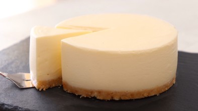 バター不要シンプルに美味しいチーズケーキの写真