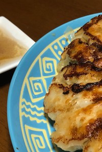 ヘルシー☆鶏ひき肉とパクチーの焼き餃子