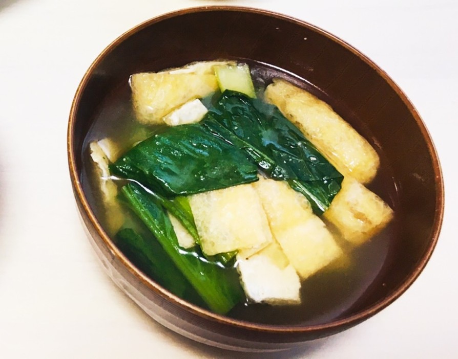 小松菜と油揚げのみそ汁の画像