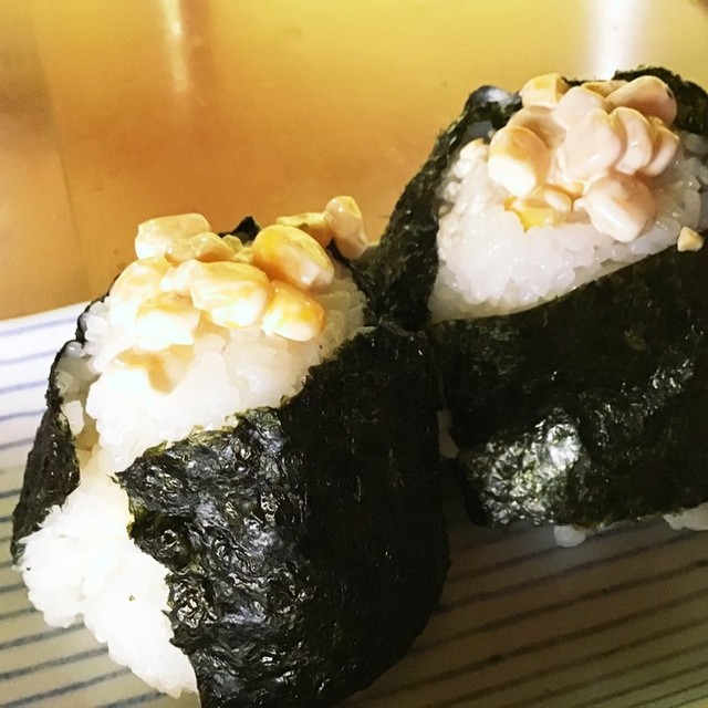 お寿司屋さんにあるコーンをおにぎりに レシピ 作り方 By Cooky9 クックパッド 簡単おいしいみんなのレシピが350万品 お寿司屋さんにあるコーンをおにぎりに レシピ 作り方 By Cooky9 クックパッド 簡単おいしいみんなのレシピが350万品