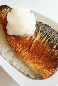 パックご飯で作る「鯖の塩焼きおろしご飯」