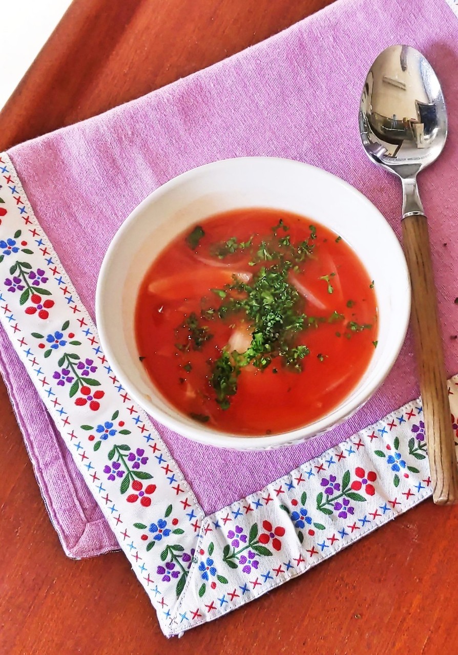 パセリ＆新玉の缶単トマトスープの画像
