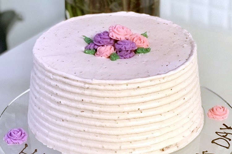 ピンク色で可愛い 苺のシフォンケーキ レシピ 作り方 By Tressugar クックパッド 簡単おいしいみんなのレシピが349万品