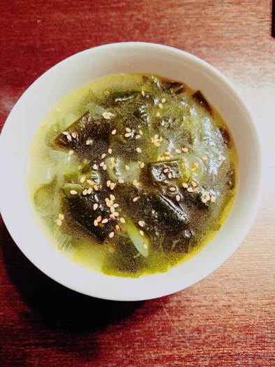 【韓国料理定番】簡単本格わかめスープの写真