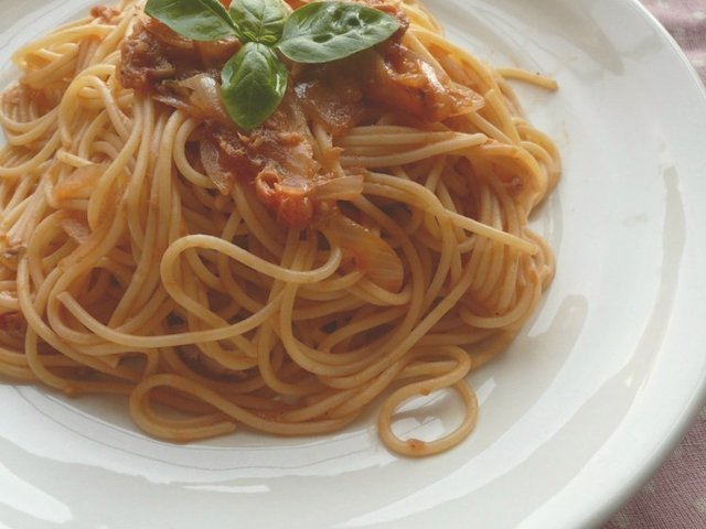 ツナとミニトマトのソースdeパスタ レシピ 作り方 By ゆみ ｓカフェ クックパッド 簡単おいしいみんなのレシピが349万品