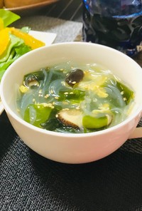 簡単・ワカメと椎茸の春雨スープ・中華風