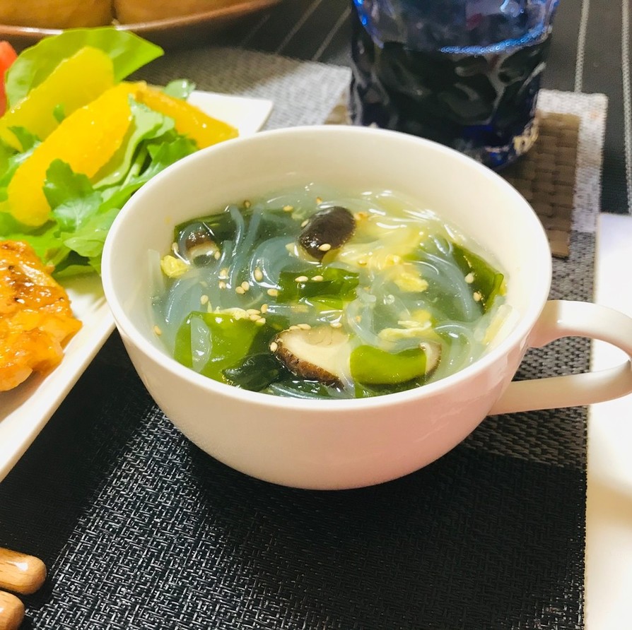 簡単・ワカメと椎茸の春雨スープ・中華風の画像