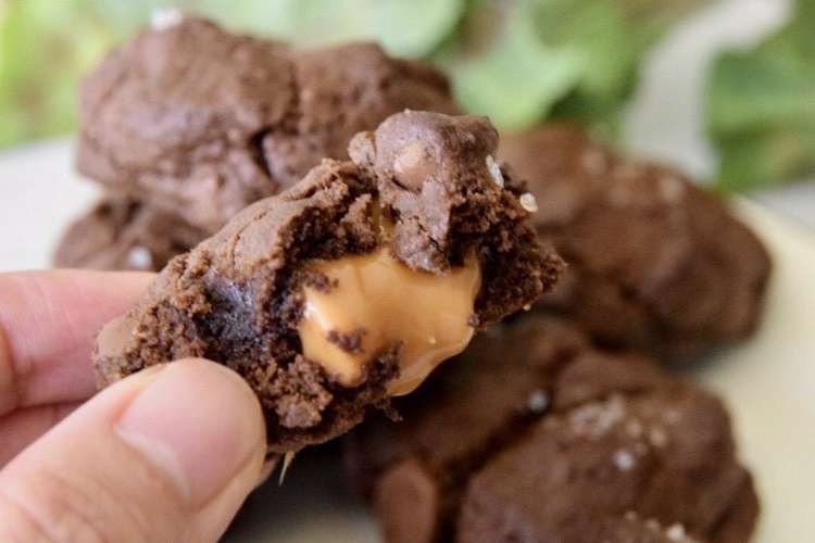 ダブルチョコ キャラメル入りクッキー レシピ 作り方 By フロリダ キッチン クックパッド 簡単おいしいみんなのレシピが370万品