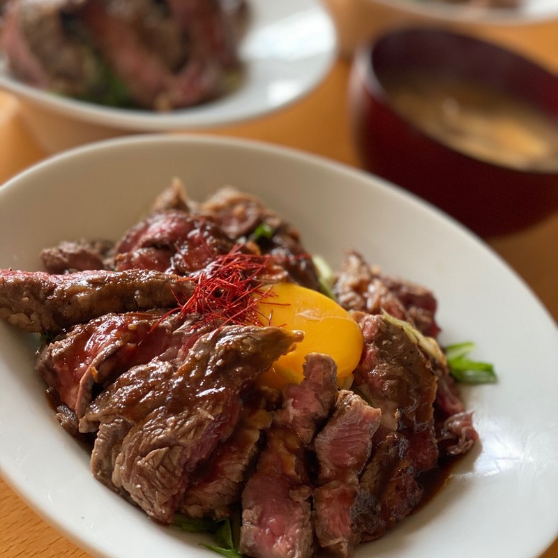 【みんなが作ってる】 牛焼肉丼のレシピ 【クックパッド】 簡単おいしいみんなのレシピが348万品