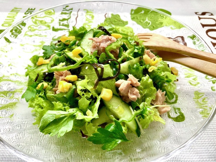 ツナ・コーンと塩昆布のグリーンサラダの画像