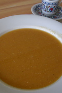 定番トルコの赤レンズ豆のスープ