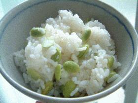 旬が終わってしまう前に…超~簡単枝豆ご飯!