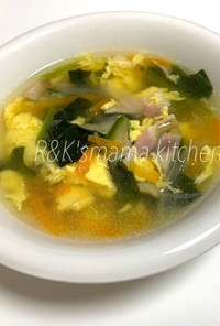 野菜たっぷり我が家の定番中華スープ☆