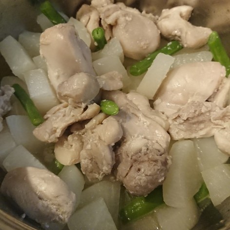 鶏肉と大根の塩麹煮