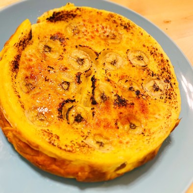 バナナチーズケーキ　カラメル　QCチーズの写真