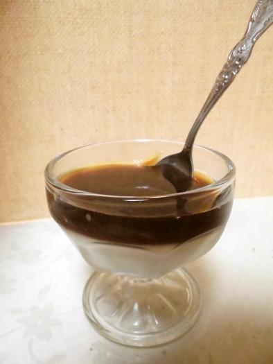 コーヒーと牛乳の二層寒天ゼリーの写真