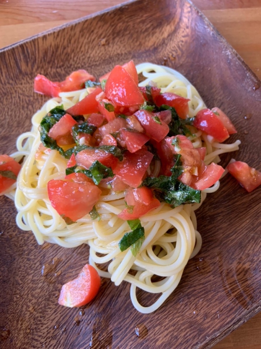 トマトと大葉の冷製パスタの画像