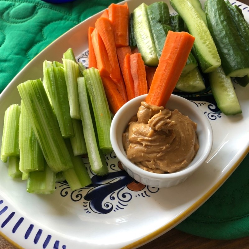 クロックポットバッファローチキンセロリスティックのレシピ