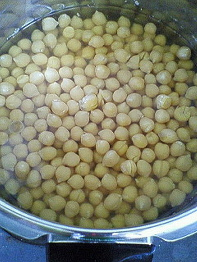 ひよこ豆の茹で方（圧力鍋）の写真