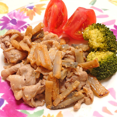 簡単レシピ＊豚肉とレンコンのマヨ味噌炒めの写真