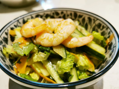 サラダ感覚アジアン麺の写真