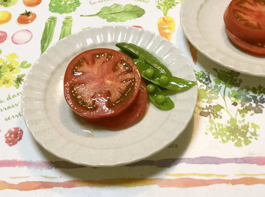 トマトは輪切りがジュワッと美味しいー♪の画像