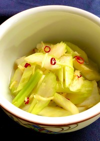 ピリ辛生姜に胡麻風味☆セロリの中華サラダ