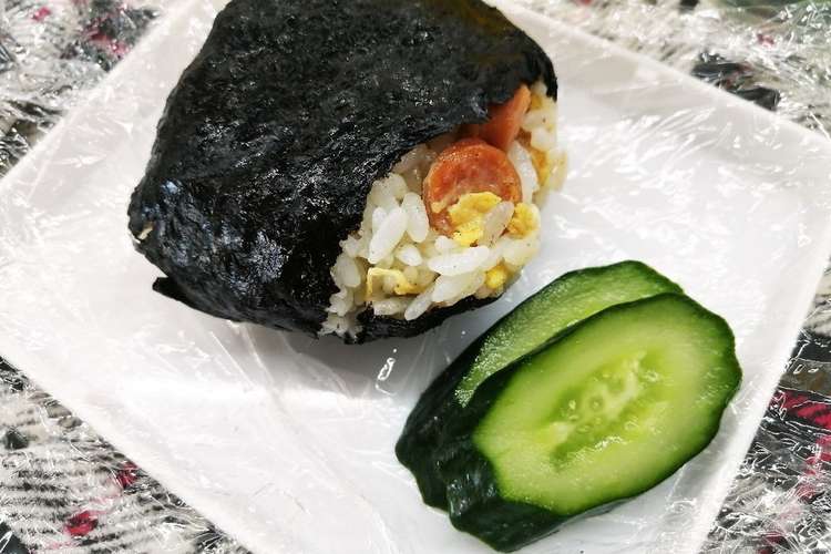 今日のおにぎり 炒り卵とウインナー レシピ 作り方 By つまみ飯 クックパッド 簡単おいしいみんなのレシピが371万品