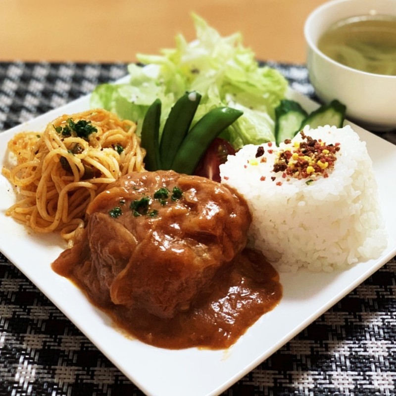 みんなが作ってる 煮込みハンバーグ ワンプレートのレシピ クックパッド 簡単おいしいみんなのレシピが361万品