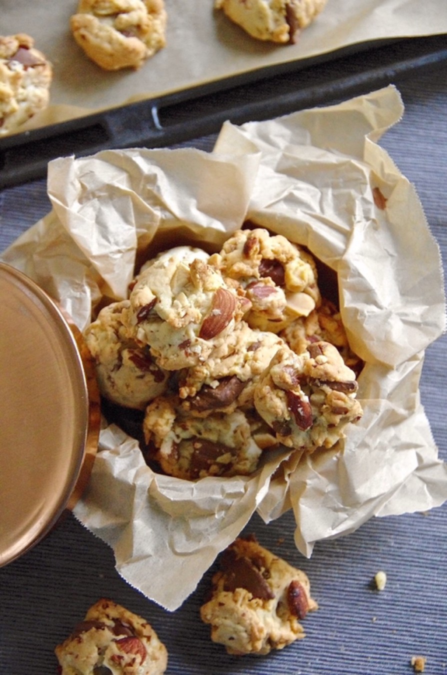 ナッツ&チョコの米油ドロップクッキーの画像