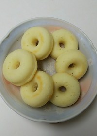 ヨーグルトの焼きドーナッツ
