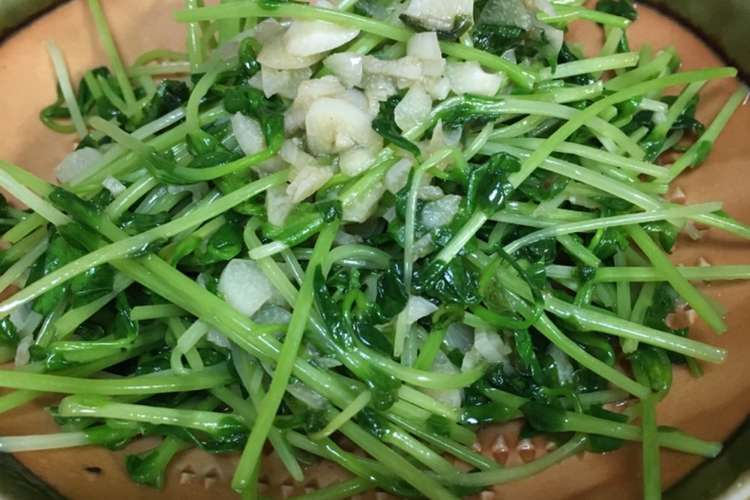 豆苗のニンニク炒め レシピ 作り方 By ここあの母 クックパッド 簡単おいしいみんなのレシピが356万品